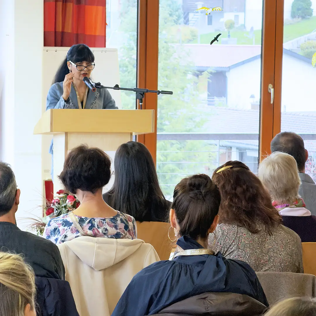 Zohreh Majd beim Vortrag