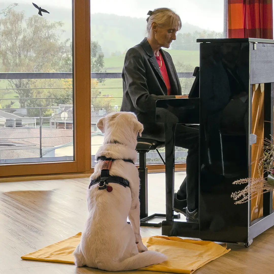 Dr. Monika Renz am Klavier
