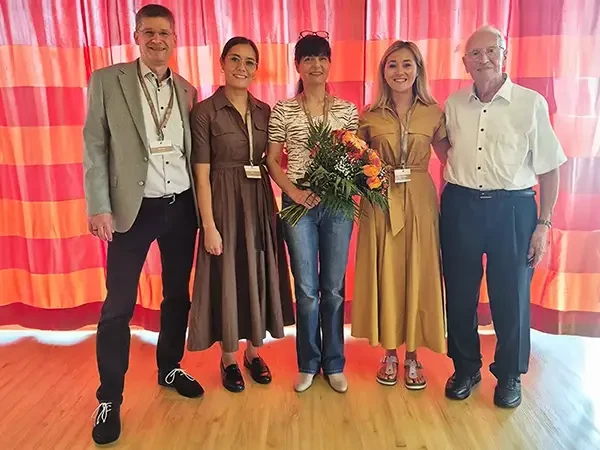 Die Geschäftsführung mit Zohreh Majd